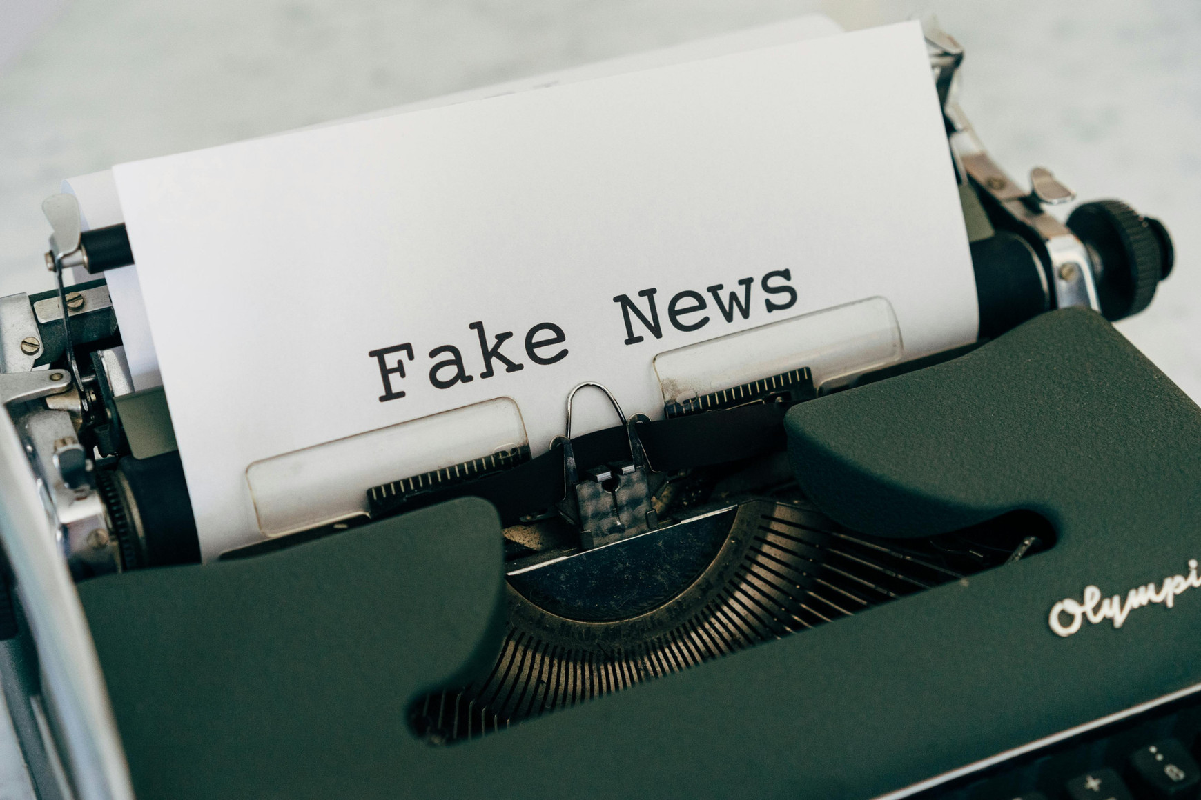 Photo de Markus Winkler - Pexels Dossier ingérence étrangère et désinformation