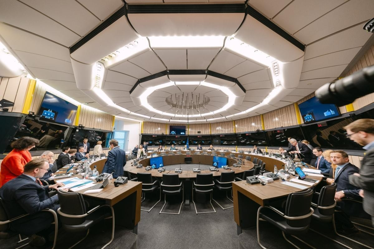 La Commission européenne a renoncé mardi à la principale mesure du Green deal (CE - Audiovisual Service) Aujourd'hui en Europe - 17 décembre 2025