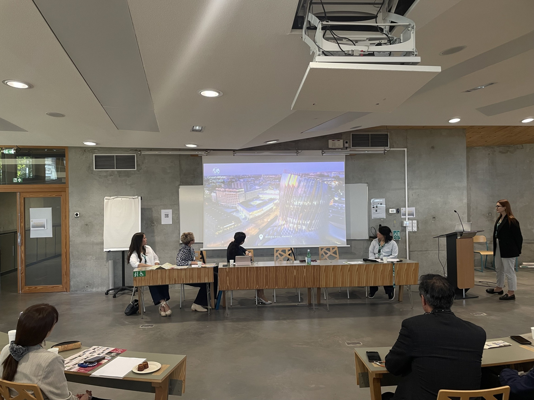 © Camille Buonanno. À Bordeaux Sciences Agro, la filière viticole se penche sur l’impact de l’IA sur la commercialisation du vin