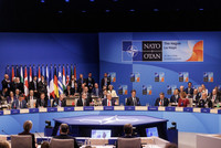 Sommet de l’OTAN : entre réarmement européen et incertitudes transatlantiques
