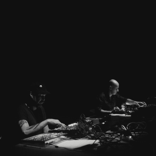 Épisode Amplitudes : Franck Vigroux + Mika Vainio de l'émission Amplitudes