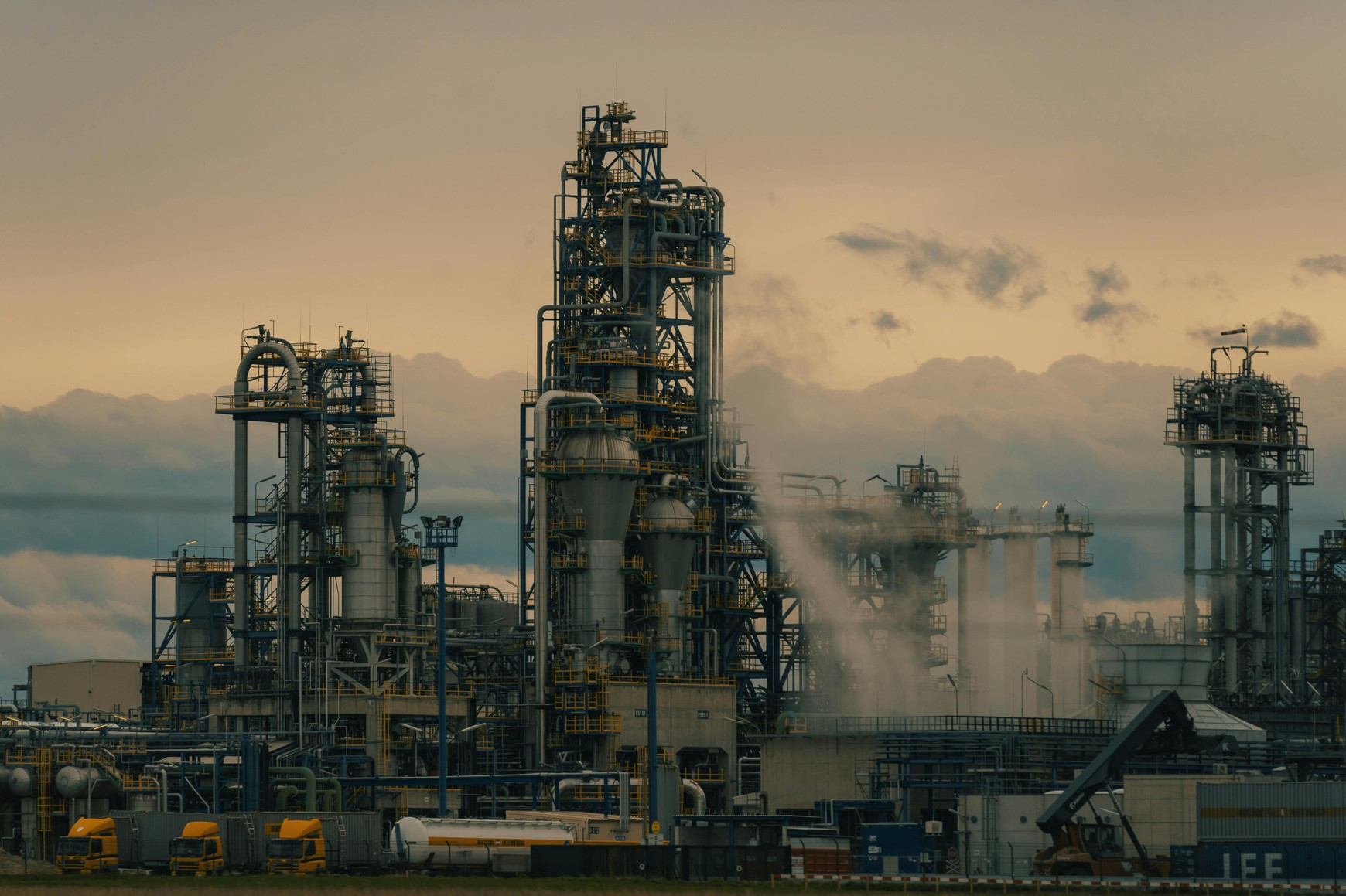 L’Ukraine cible particulièrement les raffineries russes depuis le début de l’année, avec plus de 15 infrastructures de ce type bombardées selon le président Zelensky © Michael Pointner via Pexels Aujourd'hui en Europe - 2 juin 2026