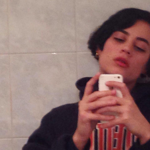 Épisode #selfie #17 #chloe de l'émission #Selfie