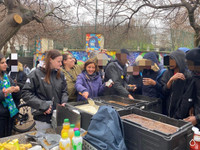 Le collectif Les Midis du Mie solidaire avec les mineurs isolés étrangers