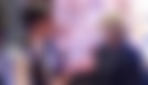 Extérieur Nuit : OH LUCY