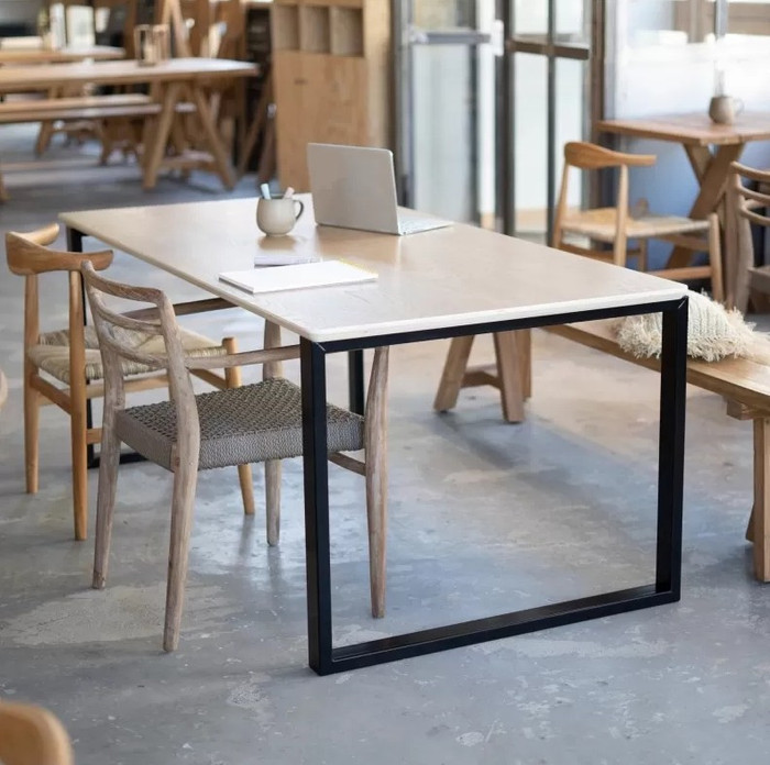 Pied Tess Noir 720 mm