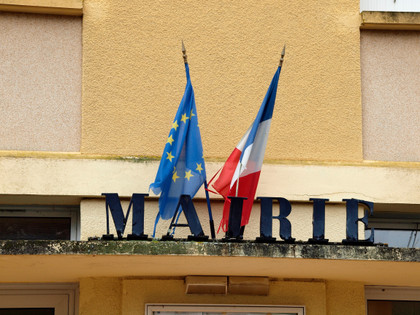 Le drapeau européen décroché