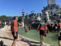 40 cyclistes britanniques accueillis à Bordeaux pour une course associative