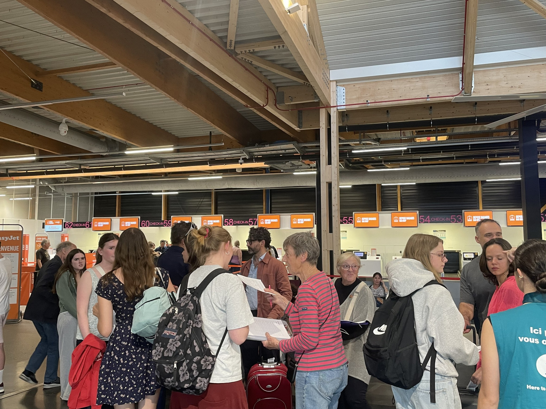 © Camille Buonanno. Bordeaux-Bristol : les correspondants Britanniques rentrent en Angleterre