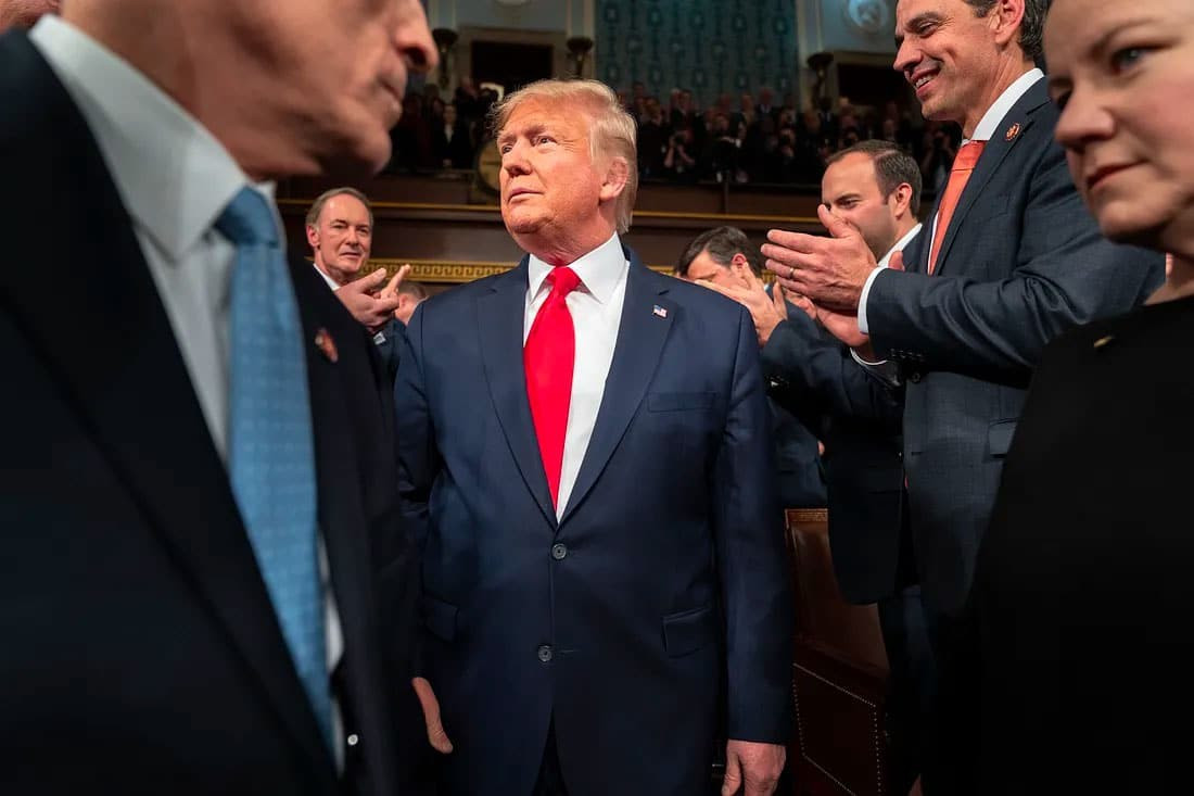 Donald Trump, acteur incontournable des négociations internationales, affirme avoir instauré la paix à Gaza, et se pencher maintenant vers l’Ukraine (Sheelah Craighead, Maison Blanche) Aujourd'hui en Europe -15 octobre 2025