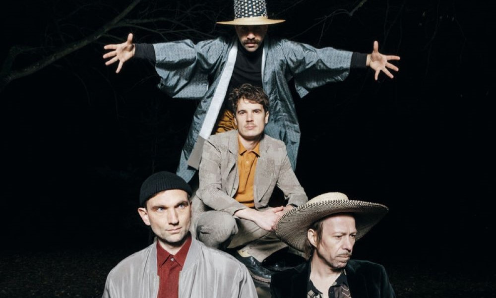 Photo du groupe sur leur bandcamp - DR Keshavara - "Mondlava"