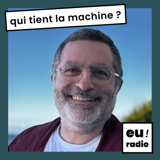 Qui tient la machine ?
