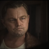 Extérieur Nuit - TUER UNE ANNEE DIFFICILE