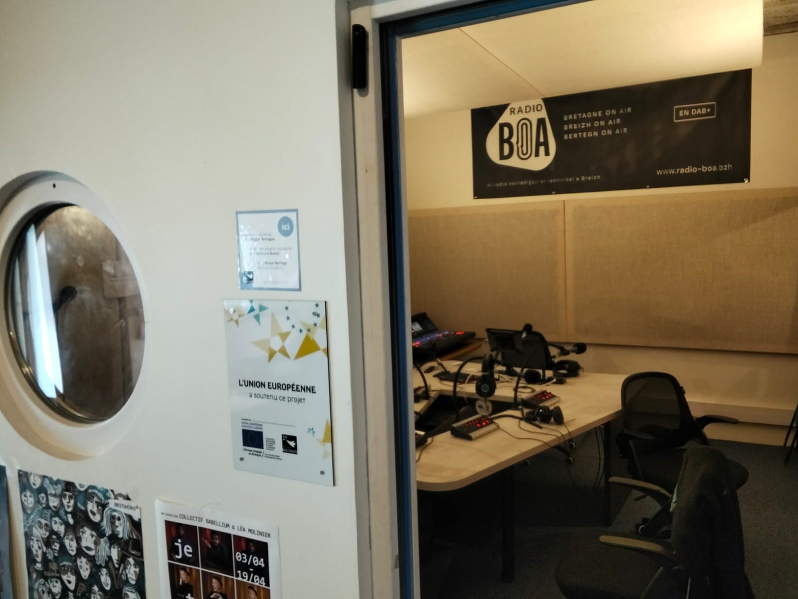 Dans les studios de Radio BOA à Quimperlé © Brice Andlauer Radio BOA, des émissions de radio en breton sur les ondes des radios associatives - L'Europe vue d'ici #166