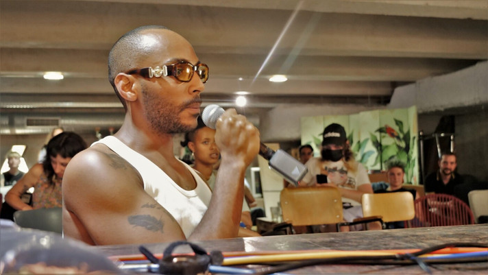 Épisode Le Lobby fait sa Pride ! — Partie 2 : Sur le char... de l'émission Le Lobby