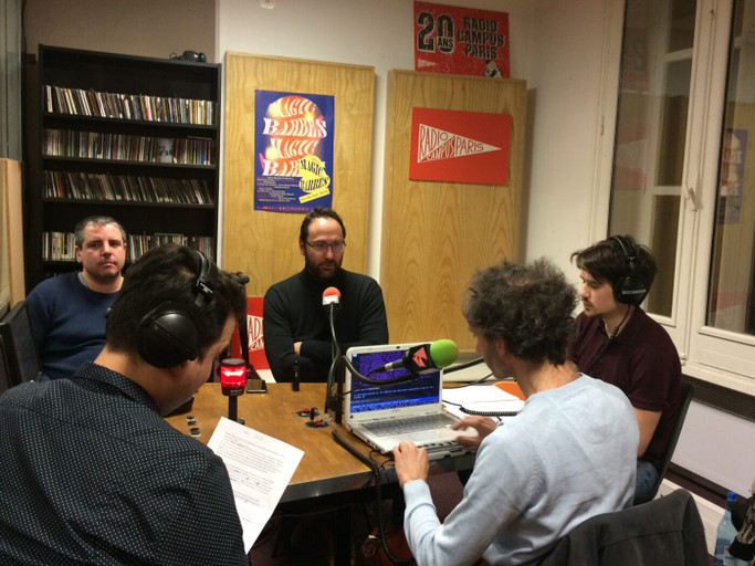 Épisode Paris extramuros : les banlieues barbares de l'émission Les Voix du Crépuscule