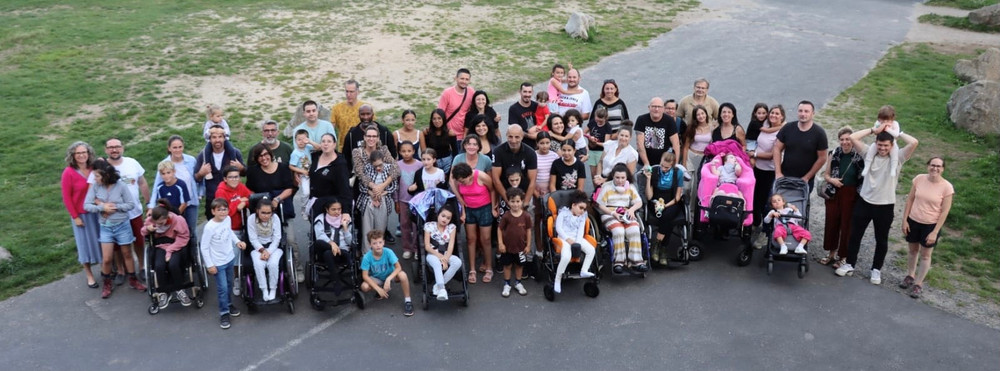 Photo de groupe des familles Auvergne Rhone Alpes