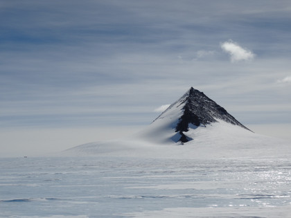 Antarctique, à la recherche de la glace bleue avec Etienne Legrain