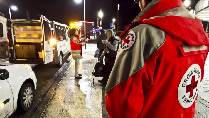 Épisode Petites Consultations entre Amis  Spécial Croix-Ro... de l'émission L'Apéro