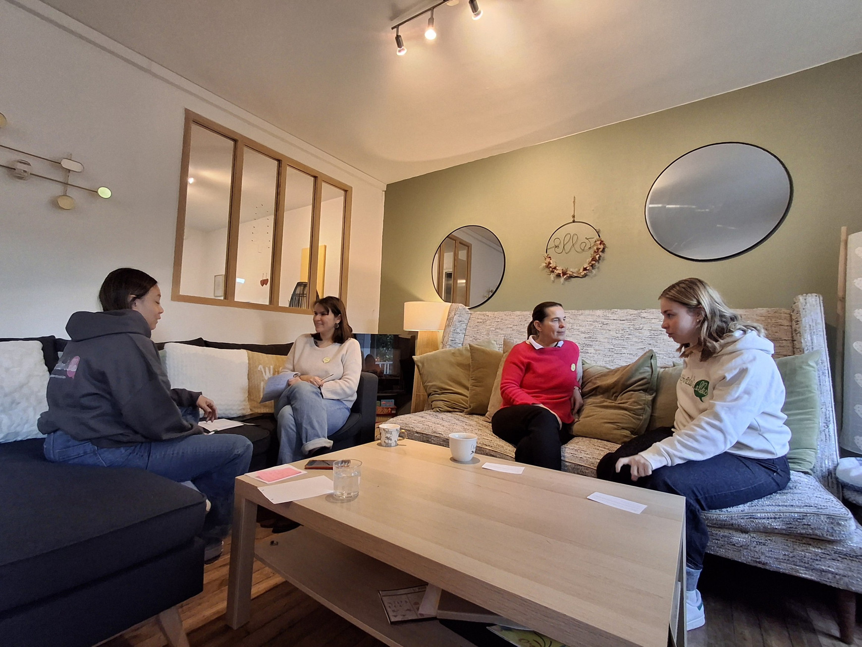 © Claire-Marie Lemasson - conversations à Providenti'elles Providenti'elles: solidarité et bienveillance en non-mixité