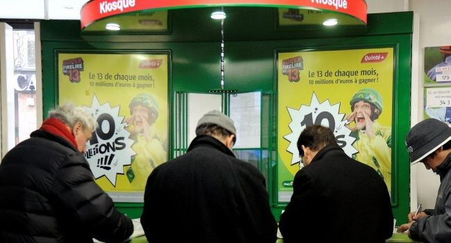 Épisode Ici et là #1 - Un espace PMU au pied de Beaubourg de l'émission Ici et Là