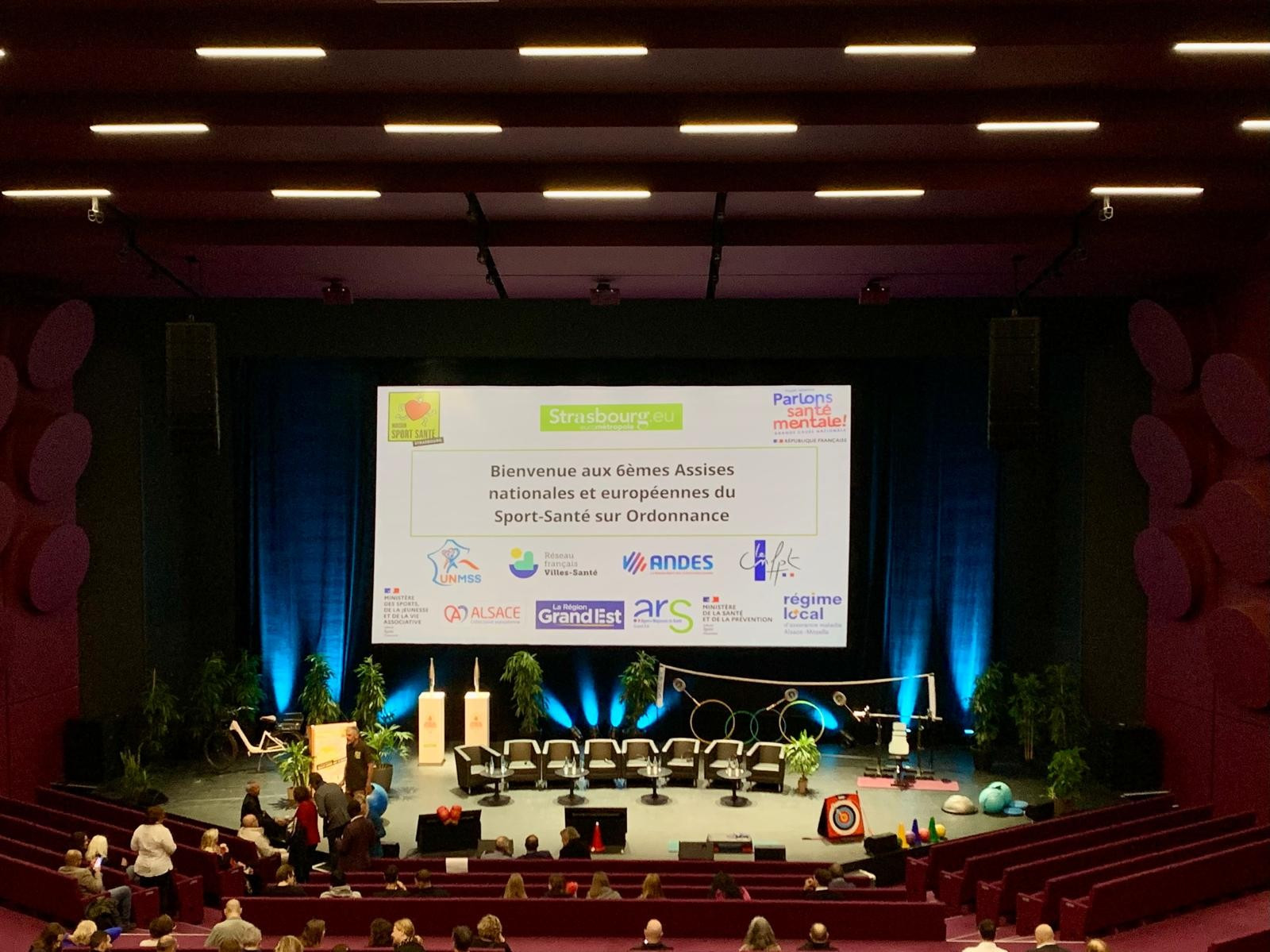 Plénière d'ouverture de la 6ème édition des Assises nationales et européennes du sport santé sur ordonnance, à Strasbourg, le 6 octobre 2025. © Antoinette Benoit Strasbourg, pionnière du sport-santé : un modèle à consolider en France et en Europe