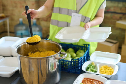 Eurobaromètre 2025 : derrière les statistiques, la réalité des Restos du Cœur