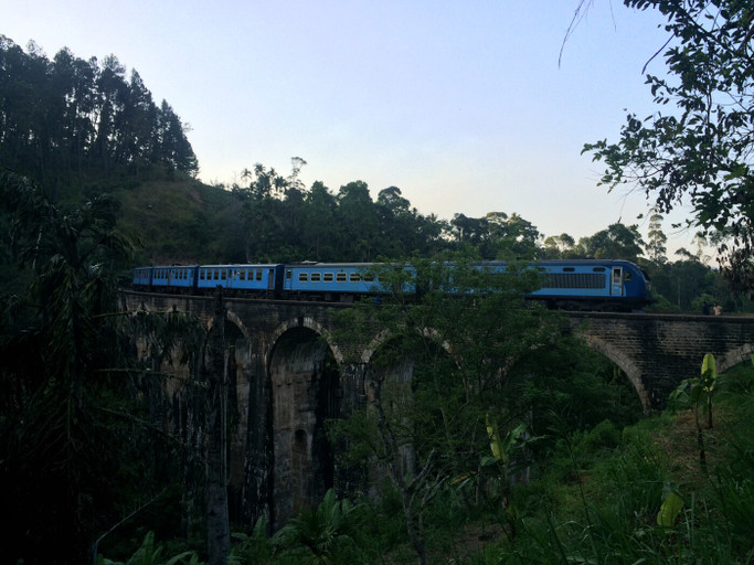 Épisode Tes cliques et tes claques : Julia au Sri Lanka //... de l'émission Tes cliques et tes claques