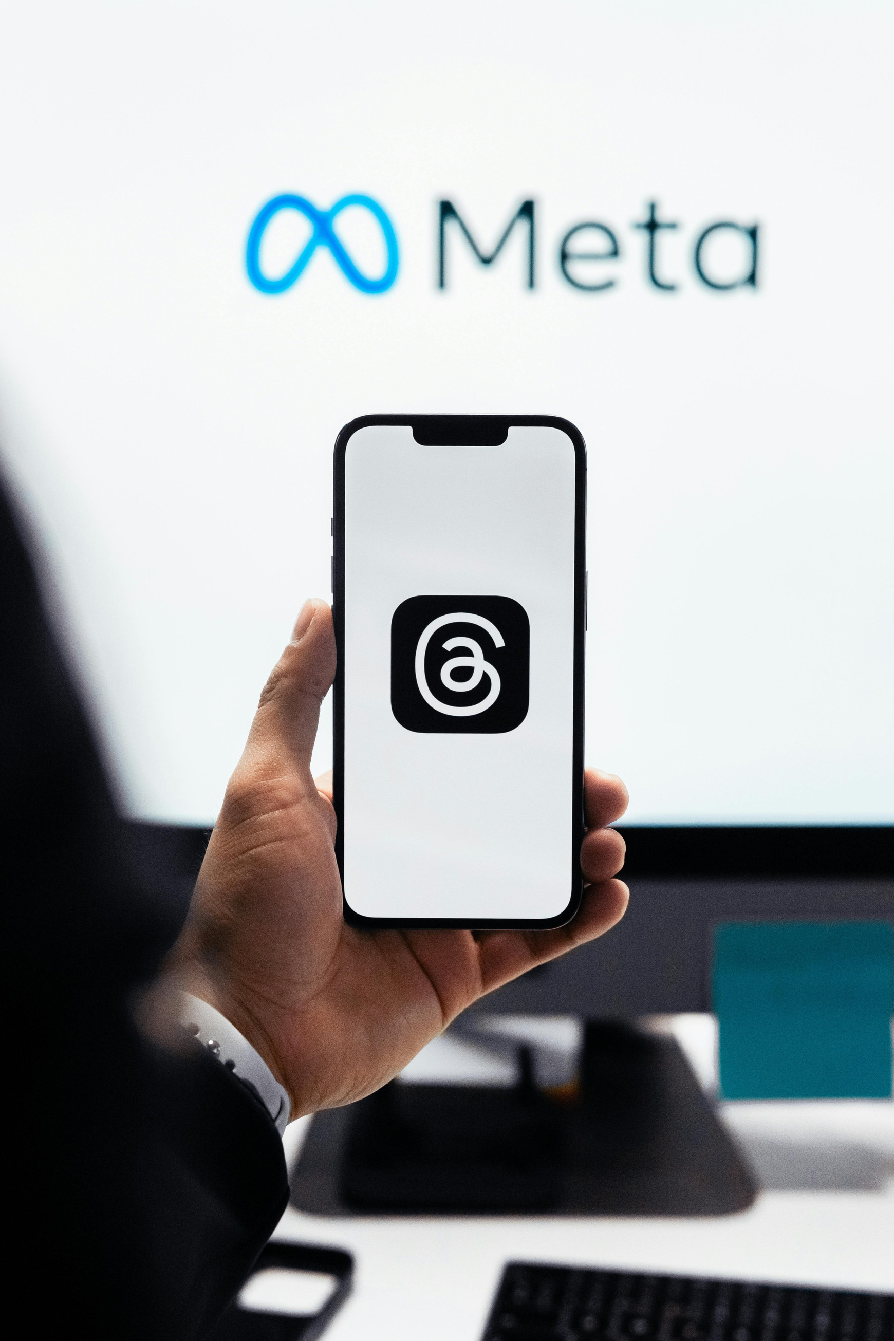 Photo de Julio Lopez - Pexels Les conséquences économiques des sanctions contre Meta et Apple