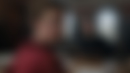 Extérieur Nuit : CUISINE ET APPARENCES