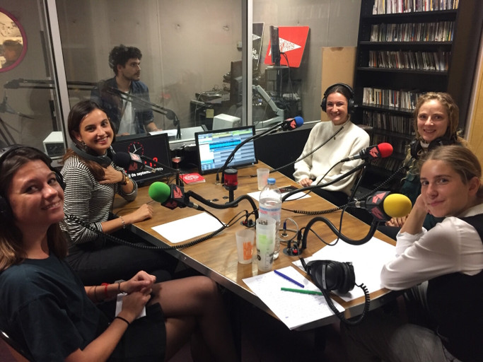 Épisode Les Discrètes : LES FEMMES DE L'ART de l'émission Les Discrètes