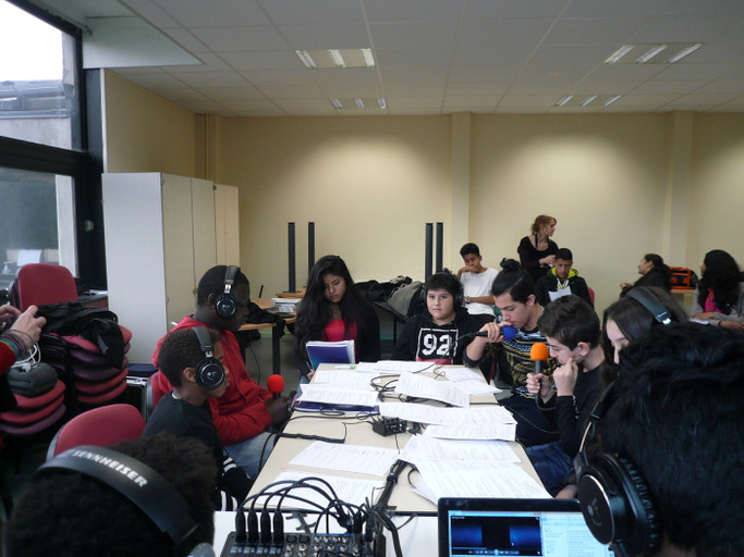 Épisode 19.12.15 18h : Jardins et Musique // Collège H. Ba... de l'émission L’œil à l’écoute