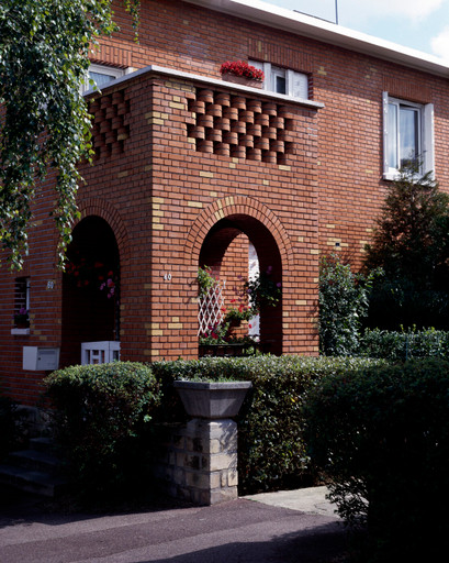 Épisode Ep. 01 : La cité-jardin, Champigny-sur-Marne de l'émission Architectures remarquables du Grand Paris