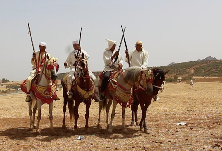 Épisode Plongée dans le Moyen-Atlas du Maroc avec les trib... de l'émission Les Voix du Crépuscule