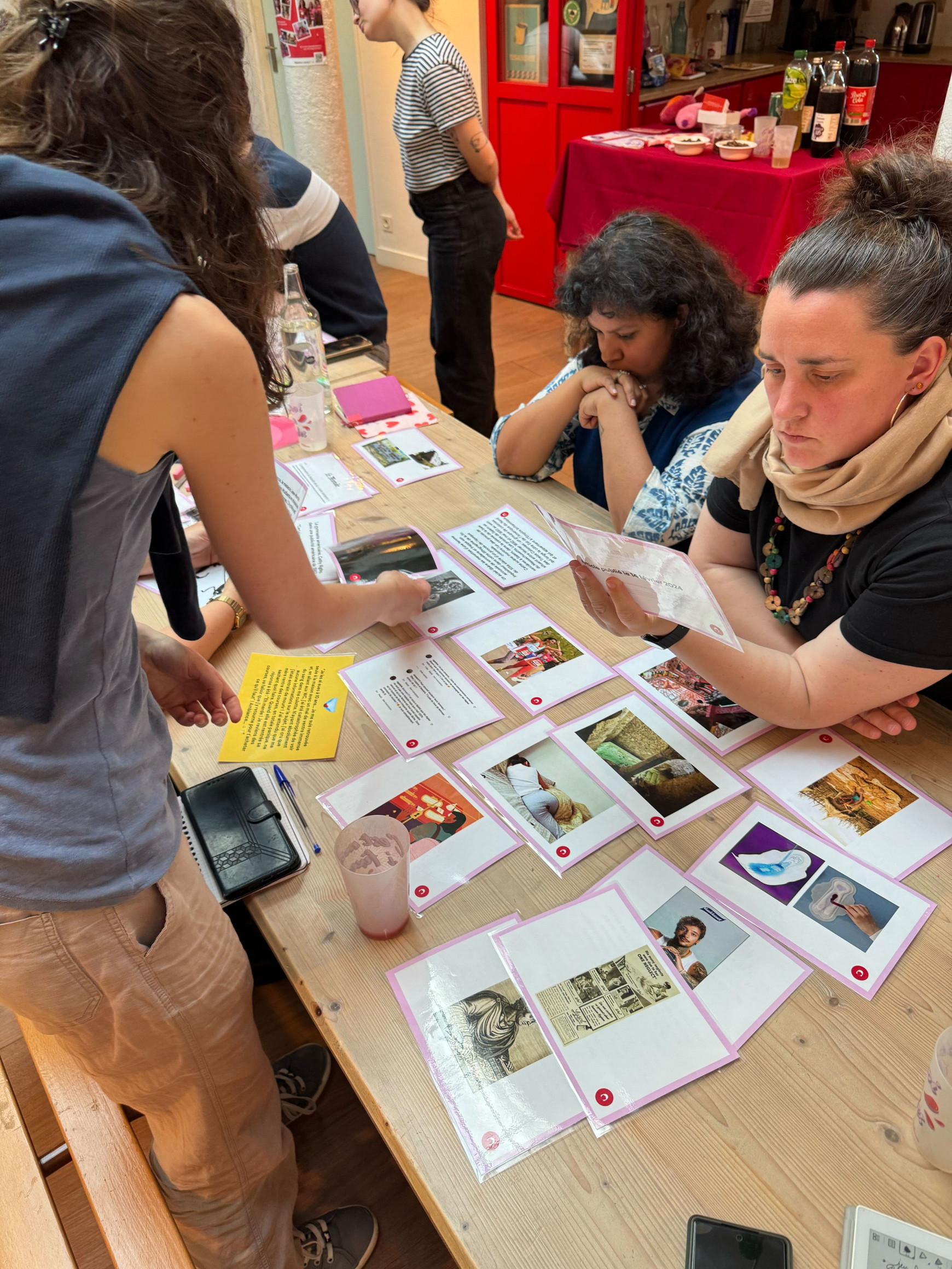 © Règles Élémentaires Règles Élémentaires : une lutte contre le tabou