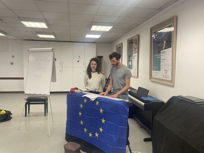 "Europe" : un spectacle conférence pour rendre l'Europe plus ludique